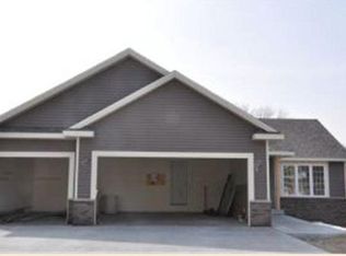 1789 Spruce Meadow Dr SE, Rochester, MN 55904