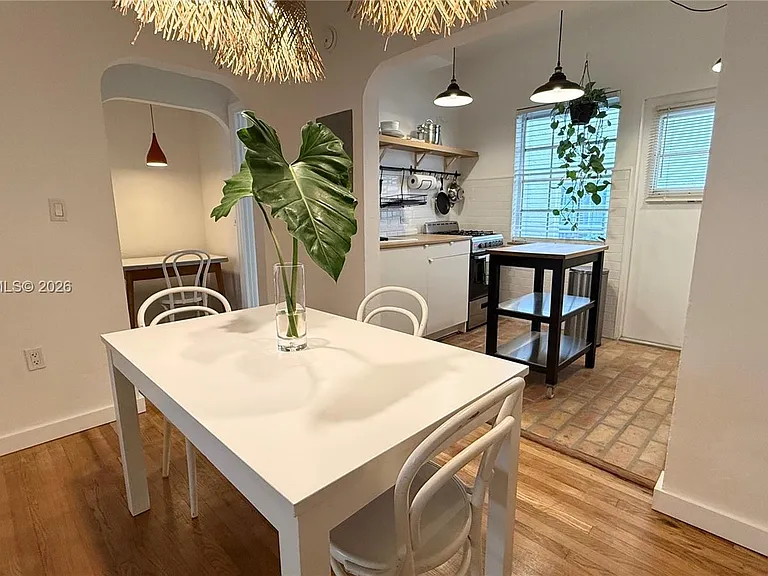 1250 Drexel Ave #9 — Photo 3