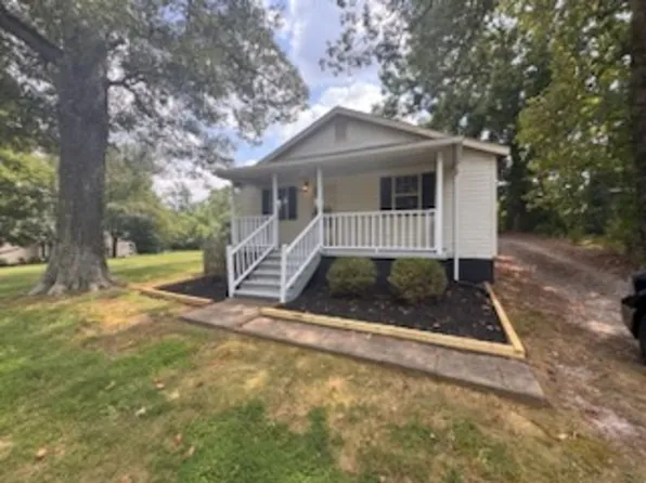 306 E Texas Ave, Bessemer City, NC 28016