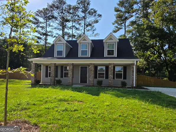 111 Charlotte Cir, Statham, GA 30666