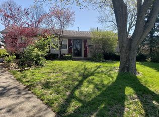 1284 Cherbourg Rd, Lexington, KY 40504