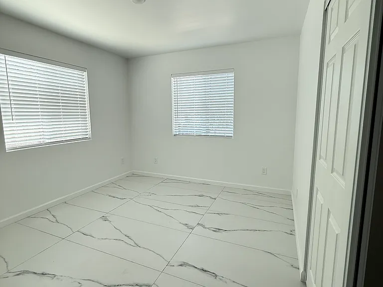 3992 Massachusetts Ave #A — Photo 10