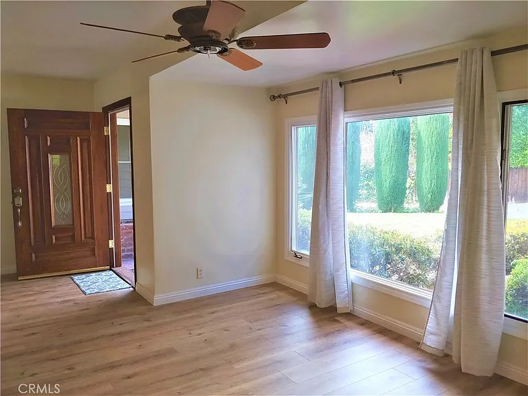 1205 Sierra Madre Blvd — Photo 2