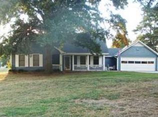 138 Springbrook Dr, Auburn, GA 30011