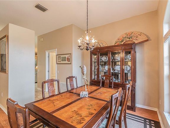 3rd image of 8518 Poydras Ln