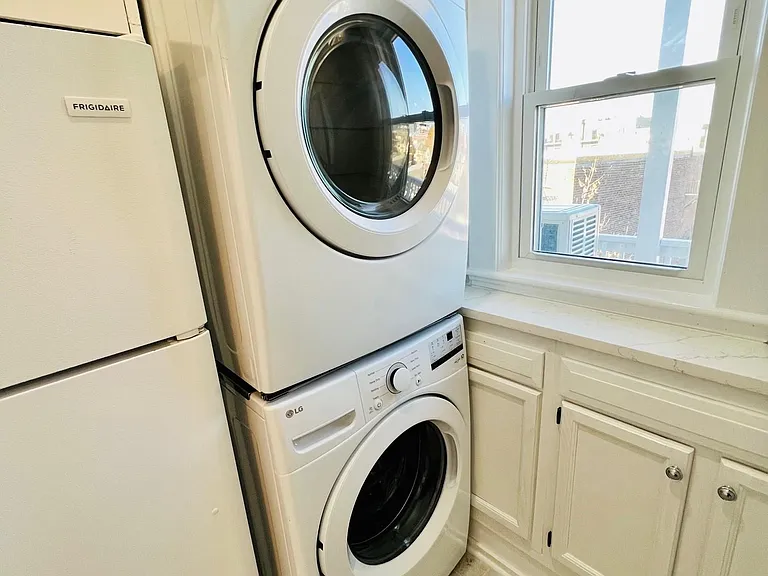22 Gardena St #3 — Photo 12