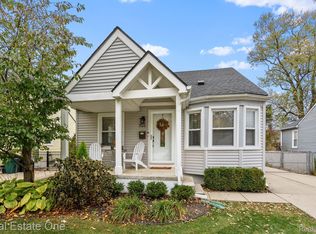 703 N Gainsborough Ave, Royal Oak, MI