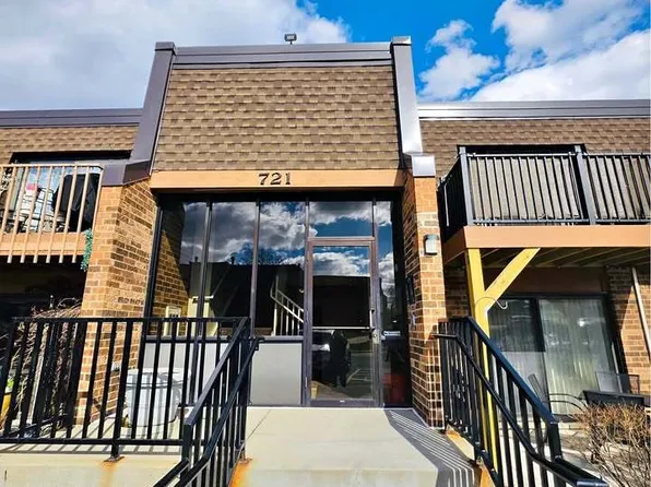 721 Tipperary Ct APT 1A, Schaumburg, IL 60193