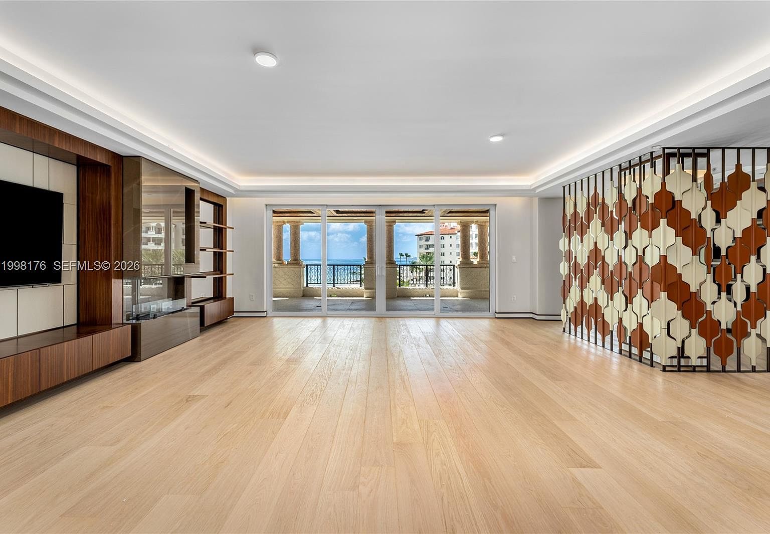 7445 Fisher Island Dr #7445