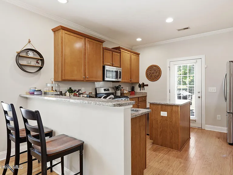 105 Moultrie Ln — Photo 17