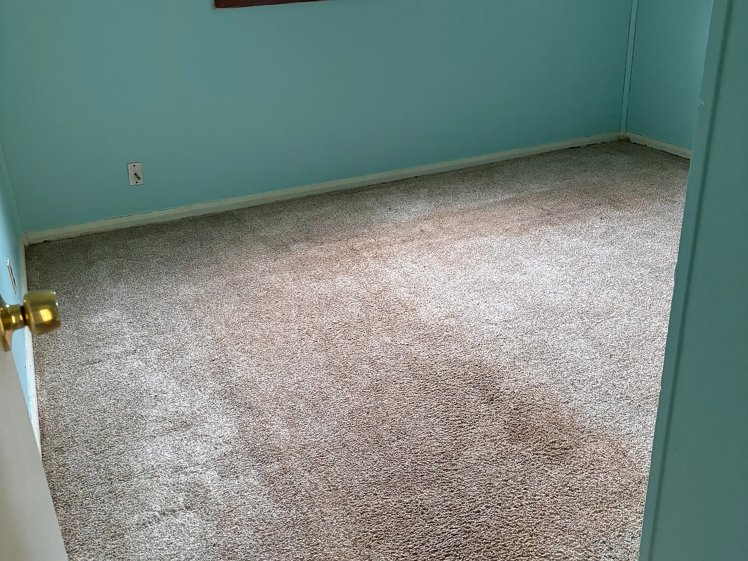 1326 Roselawn Ave — Photo 2