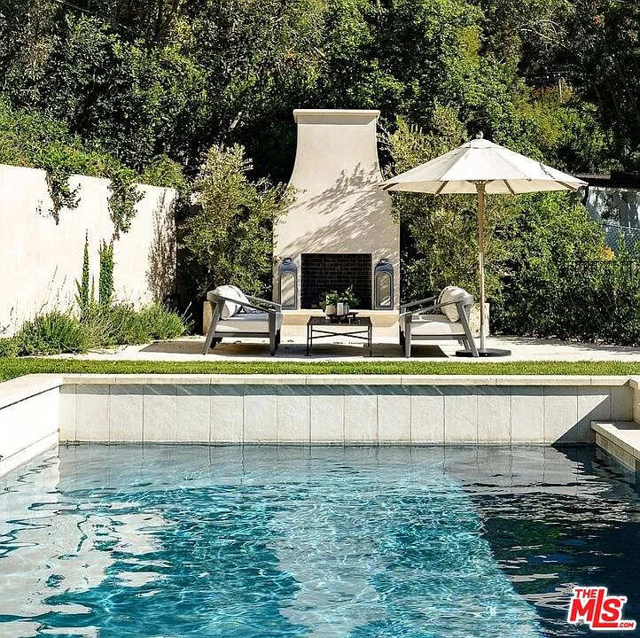 5 bed, 5.5 bath, $73,000 — Photo 4