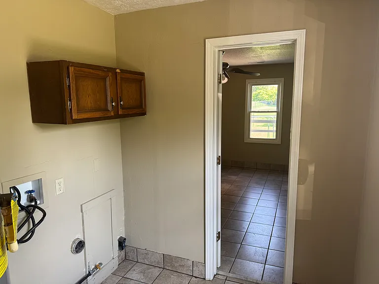 1700 Johnson Dr — Photo 11
