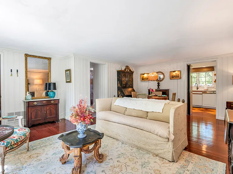 306 Montauk Hwy — Photo 10