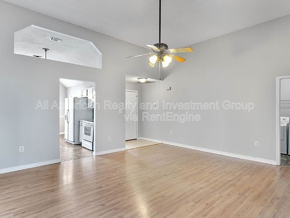 4th image of 330 Brookwood Blvd
