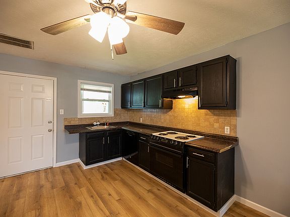 1152A-SHELLIE-kitchen_04252024