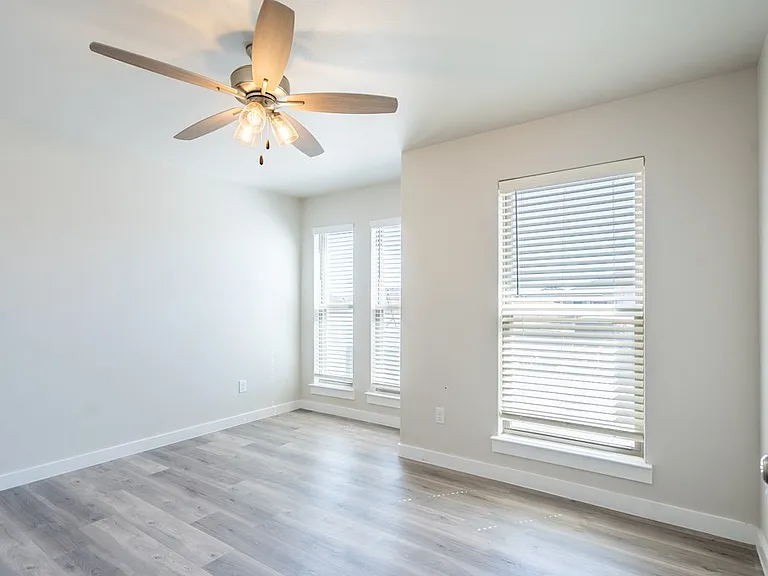 5905 Settler Ave — Photo 17