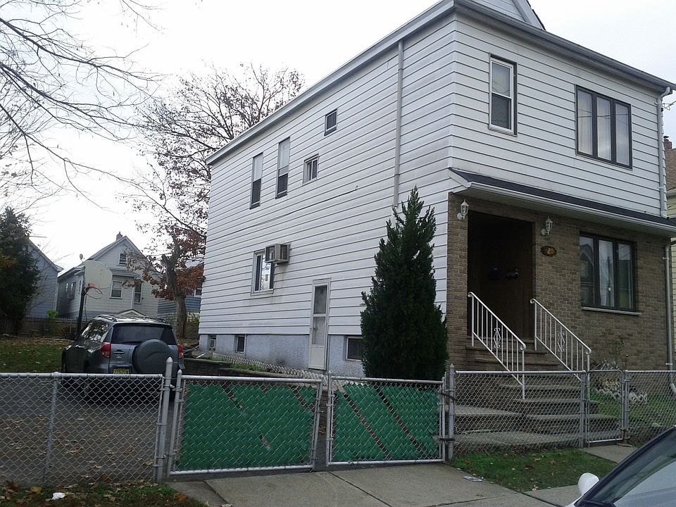2nd image of 23 Kulick St