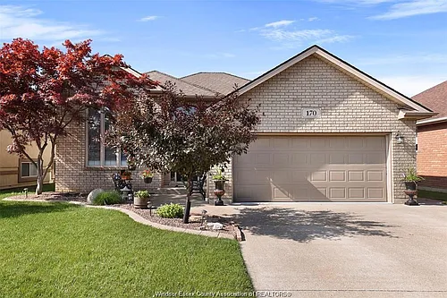 170 Diane Cres Photo 1 170 Diane Cres Photo 1