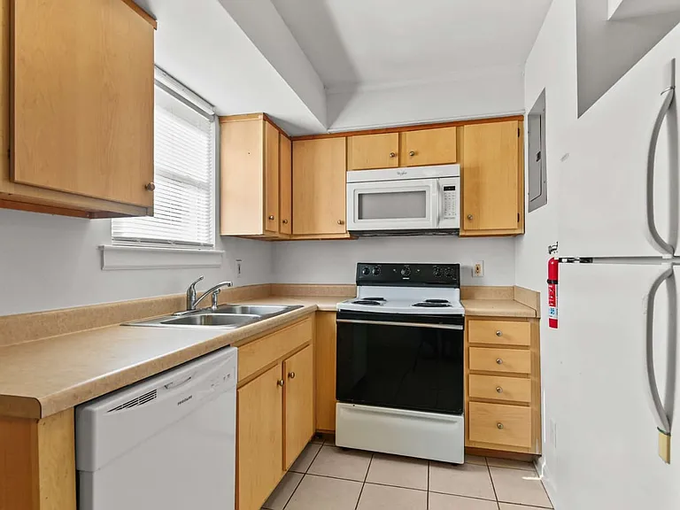 2107 Rondo St #104 — Photo 10