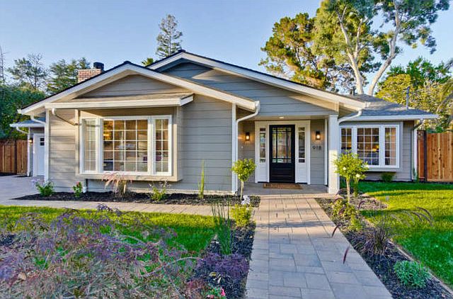 1st image of 918 Linda Vista Way