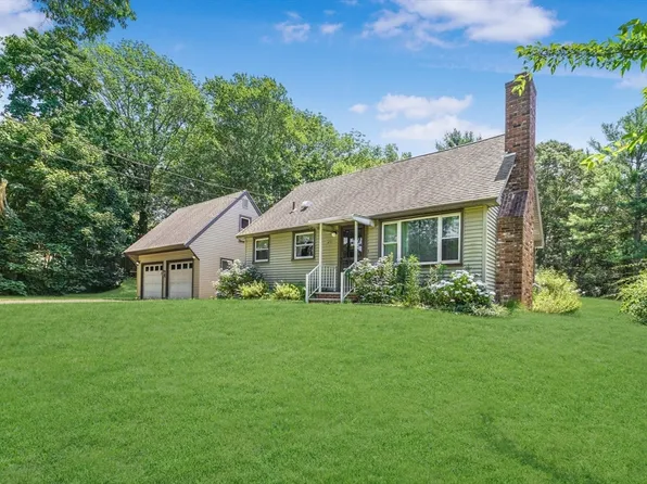 472 Main St, Acushnet, MA 02743