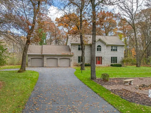 S7935 Jamie Ln, Eau Claire, WI 54701