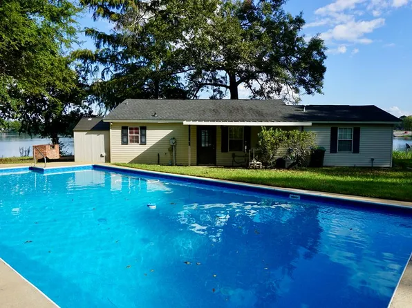 2425 Beachview Dr, Albany, GA 31705