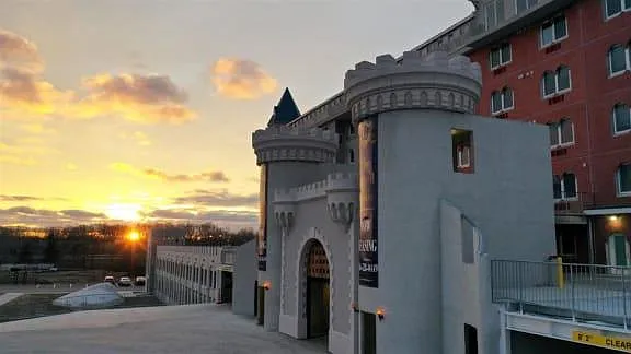 Grand Castle Apartments