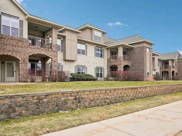 3053 W Drexel AVENUE #110, Franklin, WI 53132