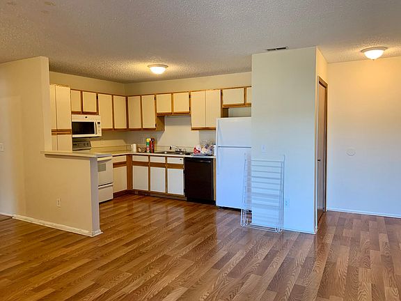 2nd image of 15137 Seagull Dr #13