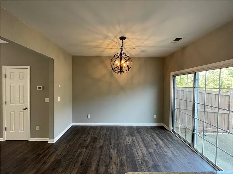 980 Prestwyck Ct — Photo 8