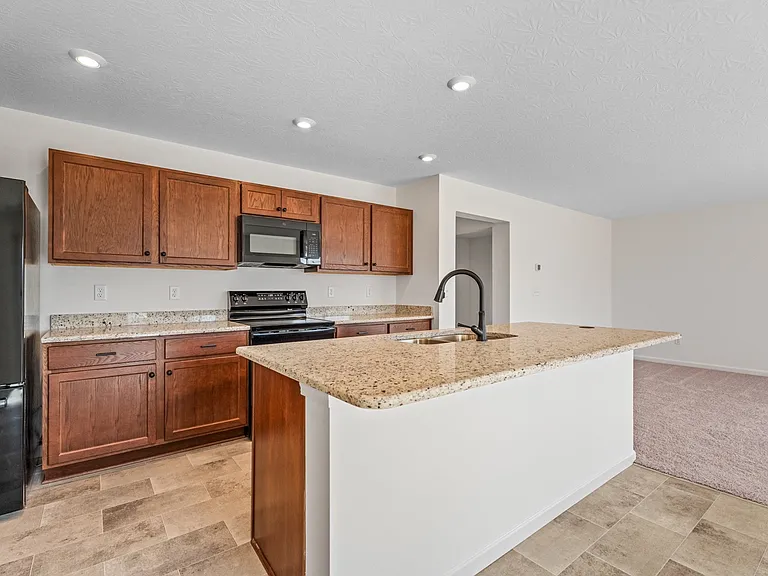 Quail Hollow Dr — Photo 19