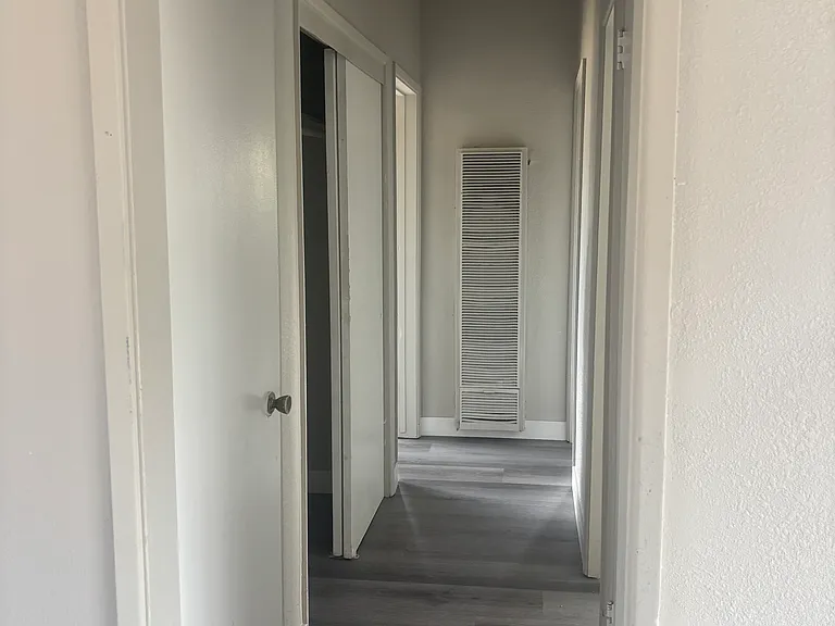 1106 S 40th St — Photo 10