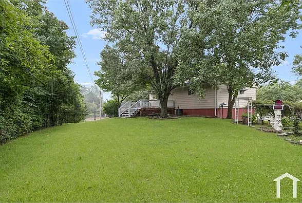 811 Villette Ct — Photo 14