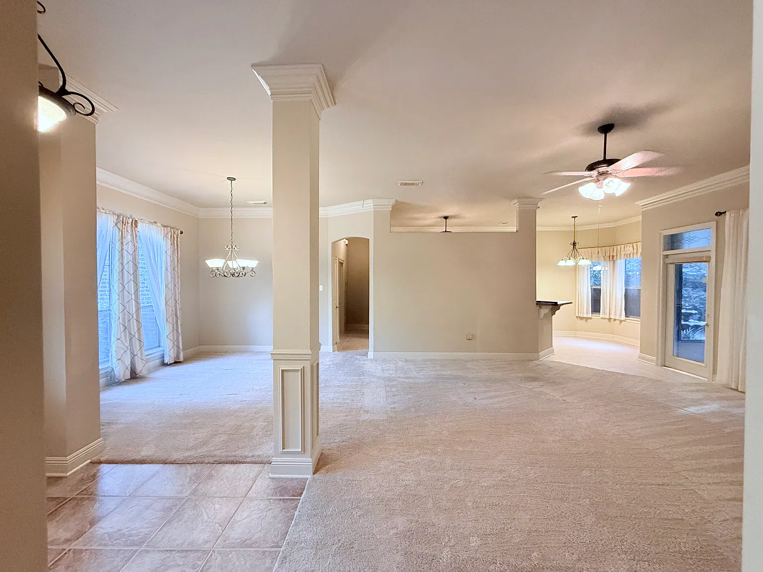 3 bed, 1727 sqft, $2,450 — Photo 3