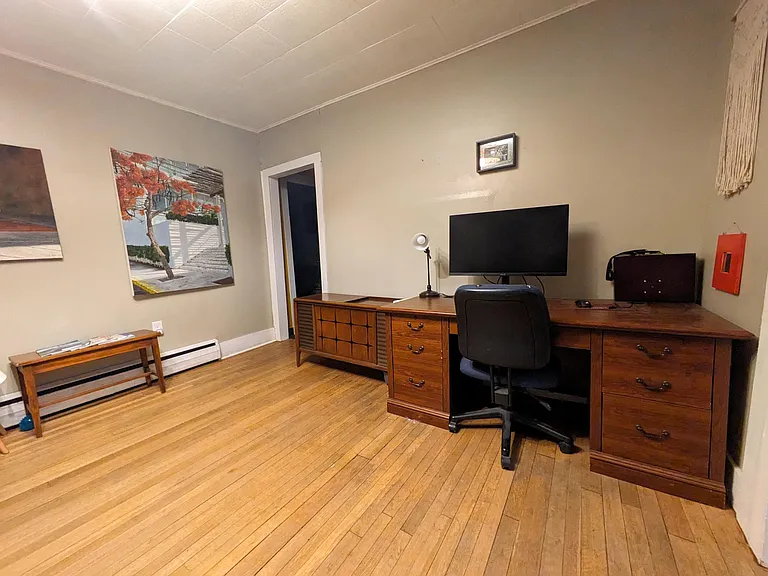 325 Hector St — Photo 3