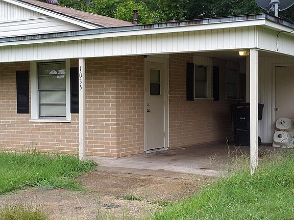 Front of House, Carport.