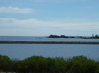 56 Willard Ave, Old Saybrook, CT 06475