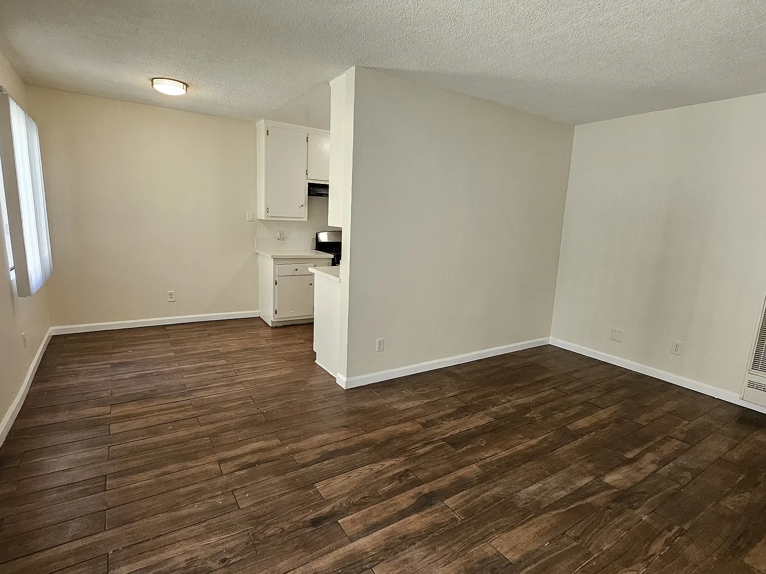 1 bed, 530 sqft, $1,750 — Photo 2