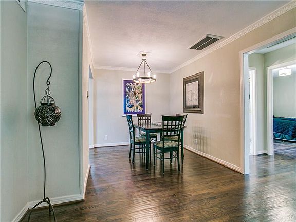 5th image of 508 Parkhurst Dr