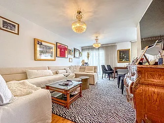 Rented by Gravity Real Estate Advisors