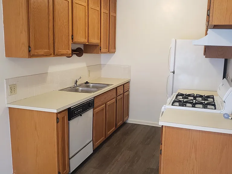 1350 Fillmore St #19 — Photo 9