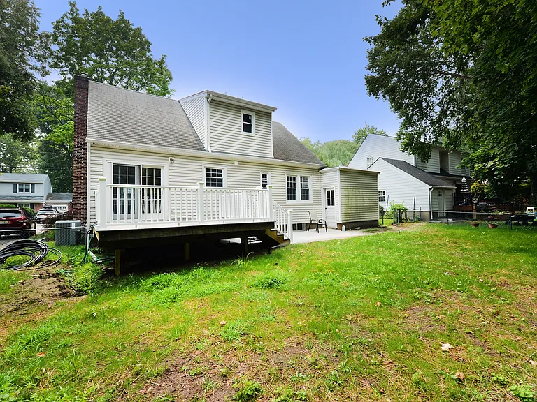 10 Remington Rd — Photo 23