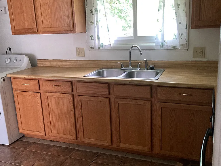 168 Graham Rd — Photo 14