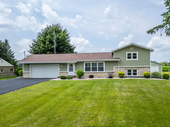N2954 Savage Rd, Waupun, WI 53963
