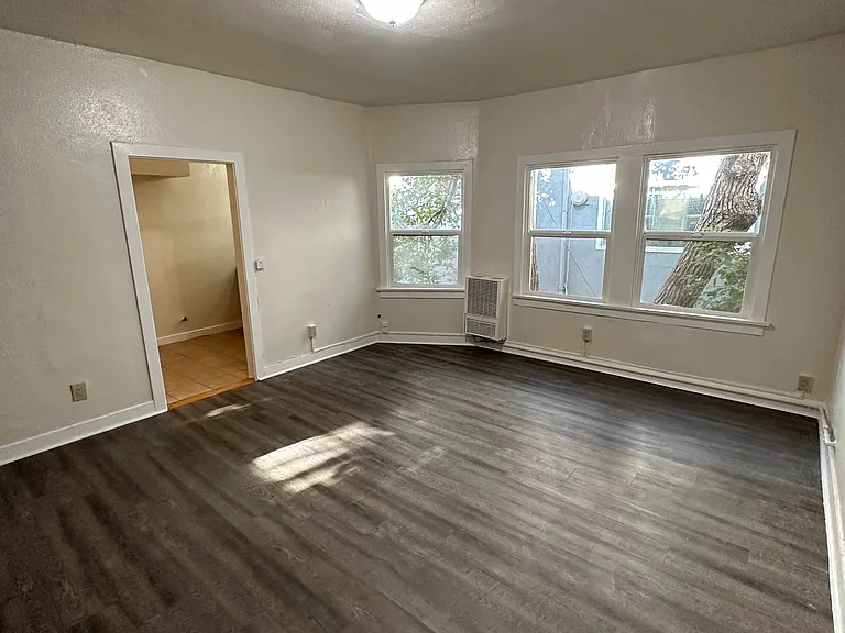 504 S Rampart Blvd #26 — Photo 6