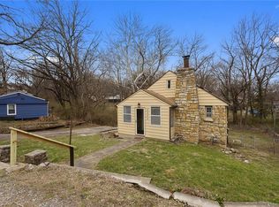 3550 NW Edgewater Trl, Houston Lake, MO 64151