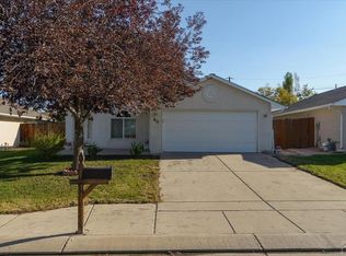 812 Ardath Ln, Pueblo, CO 81005