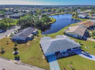202 Meadowvista Ln, Sun City Center, FL 33573